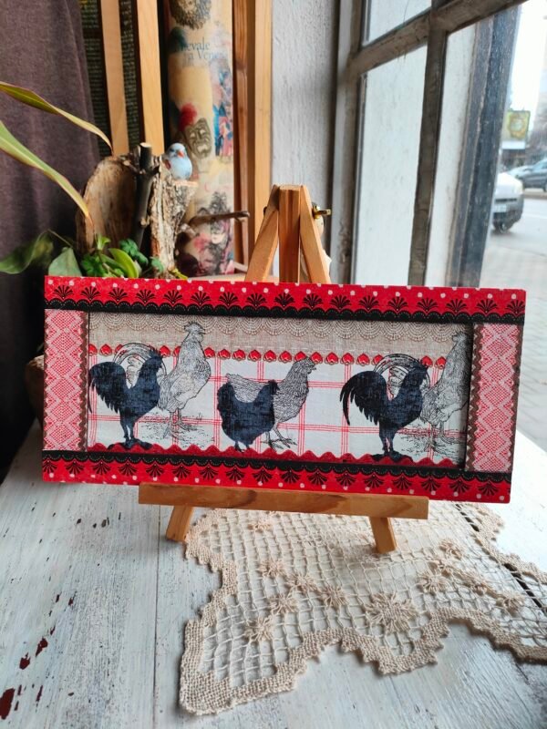 Червени петлета декупаж