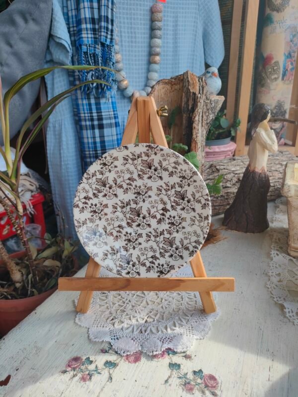 чинийка с цветя чинийка с цветя