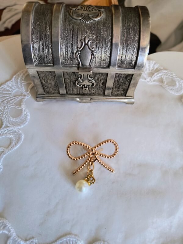 Брошка висулка